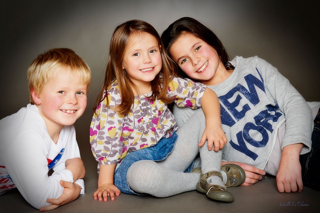 Photographie en studio Photo d'enfants, frère et soeurs